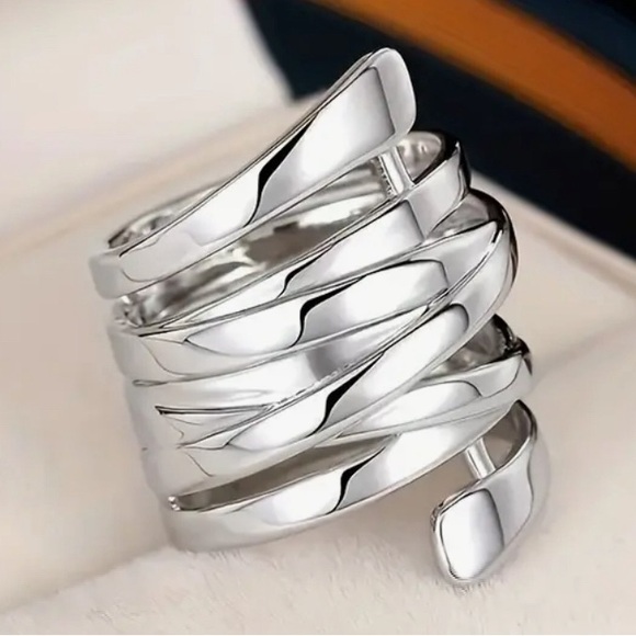 Wide Band Silver 925 Plated Statement Ring. Size 8 - Picture 2 of 4